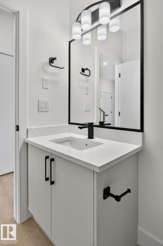 452 Robinson Blvd, Leduc, AB - Indoor Photo Showing Bathroom