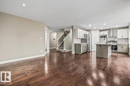 1416 56 Street Sw, Edmonton, AB - Indoor Photo Showing Kitchen