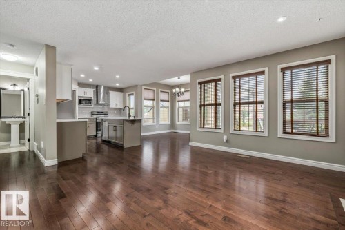 1416 56 Street Sw, Edmonton, AB - Indoor
