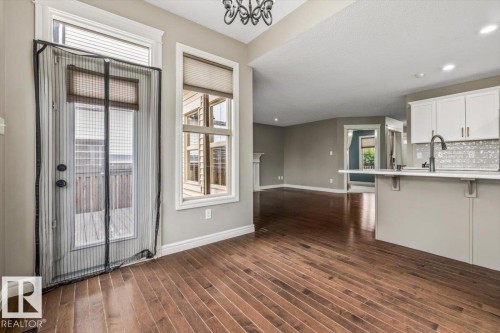 1416 56 Street Sw, Edmonton, AB - Indoor Photo Showing Kitchen