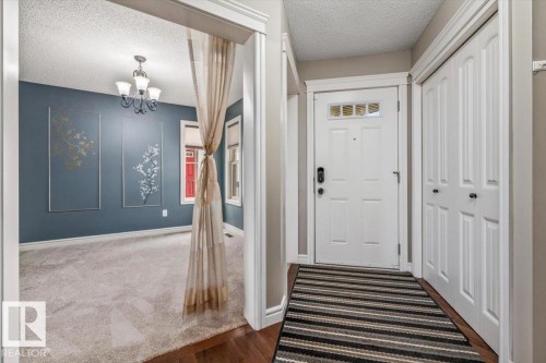 1416 56 Street Sw, Edmonton, AB - Indoor Photo Showing Other Room