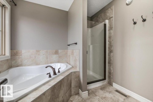 1416 56 Street Sw, Edmonton, AB - Indoor Photo Showing Bathroom