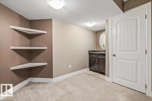 1416 56 Street Sw, Edmonton, AB - Indoor
