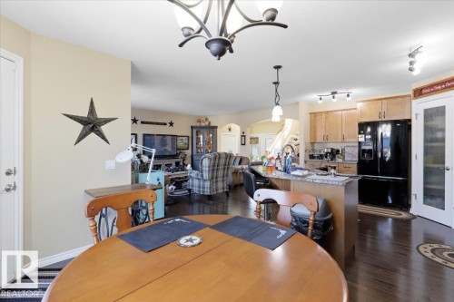 28 Sutherland Street, Leduc, AB - Indoor