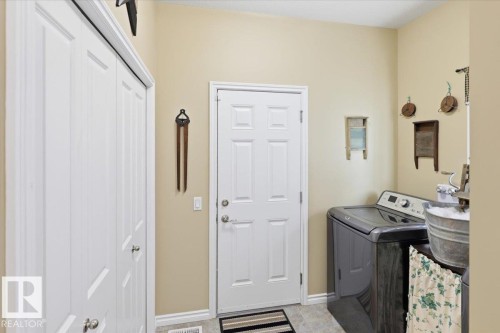 28 Sutherland Street, Leduc, AB - Indoor
