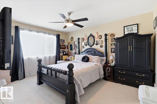 28 Sutherland Street, Leduc, AB - Indoor Photo Showing Bedroom