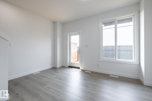 #21 7020 Keswick Cm Sw, Edmonton, AB - Indoor Photo Showing Other Room