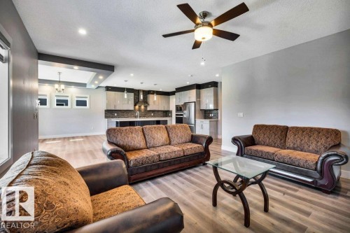 4403 Triomphe Gate, Beaumont, AB - Indoor Photo Showing Living Room