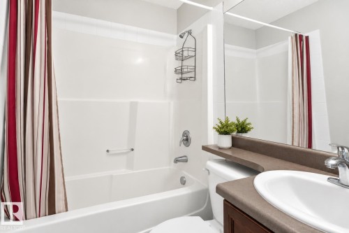 #411 4407 23 St Nw, Edmonton, AB - Indoor Photo Showing Bathroom