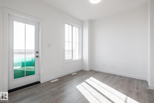 #37 7110 Keswick Cm Sw, Edmonton, AB - Indoor Photo Showing Other Room