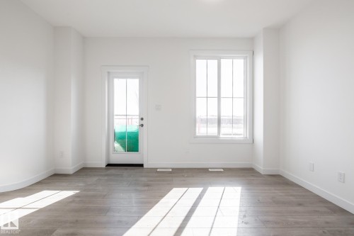 #37 7110 Keswick Cm Sw, Edmonton, AB - Indoor Photo Showing Other Room