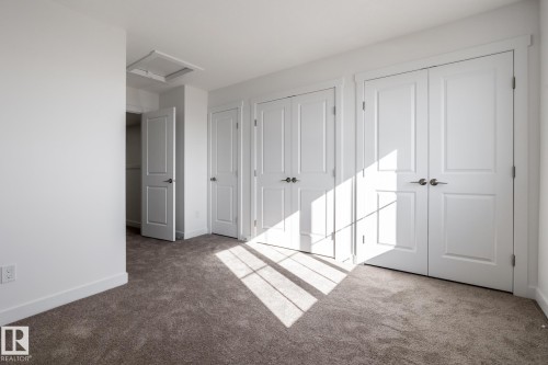 #37 7110 Keswick Cm Sw, Edmonton, AB - Indoor Photo Showing Other Room