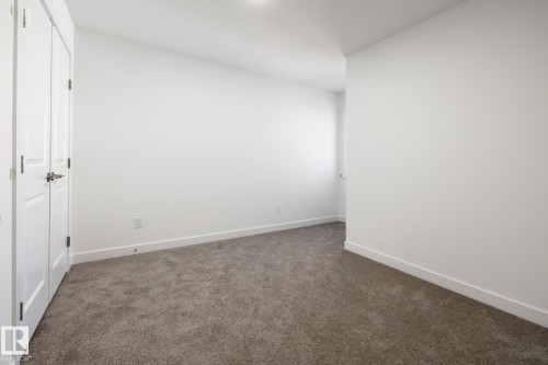 #37 7110 Keswick Cm Sw, Edmonton, AB - Indoor Photo Showing Other Room