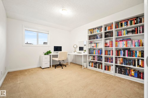 #6 12050 17 Av Sw, Edmonton, AB - Indoor Photo Showing Office