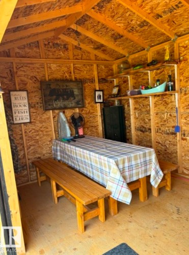 243071 Twp Rd 664, Rural Athabasca County, AB - Indoor