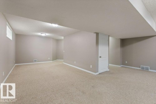 3 Holly Place, St. Albert, AB - Indoor