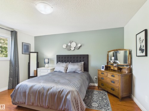 2043 Christopher Close, Sherwood Park, AB - Indoor Photo Showing Bedroom