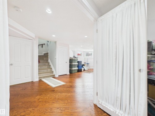 2043 Christopher Close, Sherwood Park, AB - Indoor Photo Showing Other Room