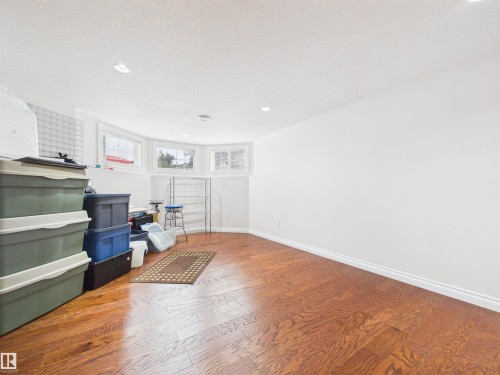 2043 Christopher Close, Sherwood Park, AB - Indoor Photo Showing Other Room