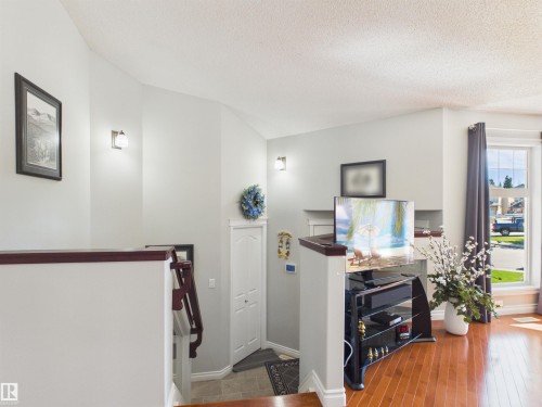 2043 Christopher Close, Sherwood Park, AB - Indoor Photo Showing Other Room