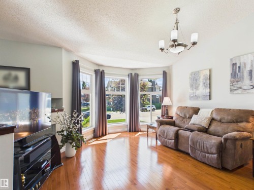 2043 Christopher Close, Sherwood Park, AB - Indoor Photo Showing Living Room