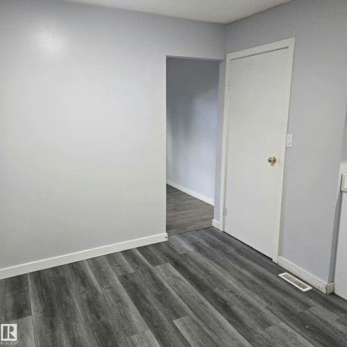 2613 105A Street Northwest, Edmonton, AB - Indoor Photo Showing Other Room