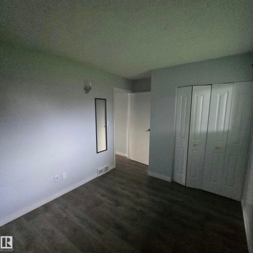 2613 105A Street Northwest, Edmonton, AB - Indoor Photo Showing Other Room