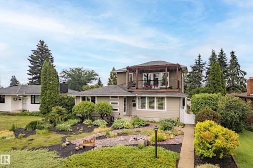 7215 96B Avenue Nw, Edmonton, AB - Outdoor With Balcony