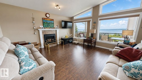 39 Culmac Road, Rural Parkland County, AB - Indoor Photo Showing Living Room With Fireplace