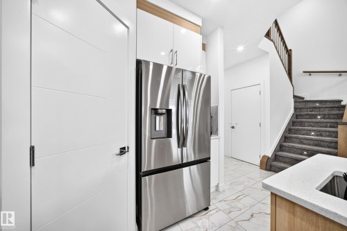 3605 41 Avenue, Beaumont, AB - Indoor