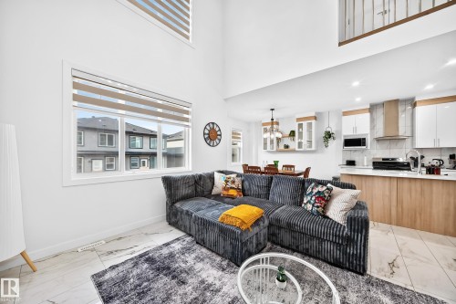 3605 41 Avenue, Beaumont, AB - Indoor Photo Showing Living Room