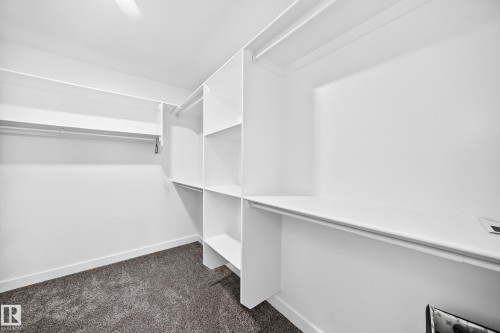 3605 41 Avenue, Beaumont, AB - Indoor With Storage