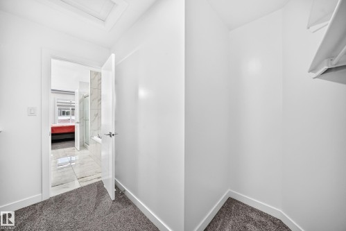 3605 41 Avenue, Beaumont, AB - Indoor