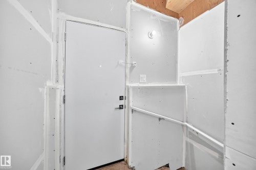 3605 41 Avenue, Beaumont, AB - Indoor Photo Showing Other Room