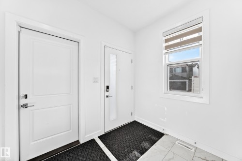 3605 41 Avenue, Beaumont, AB - Indoor Photo Showing Other Room