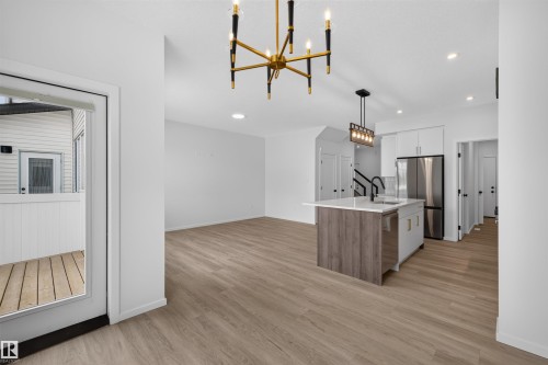 7722 174A Avenue Nw, Edmonton, AB - Indoor Photo Showing Other Room