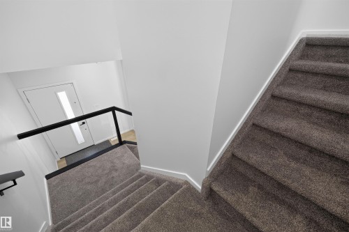 7722 174A Avenue Nw, Edmonton, AB - Indoor Photo Showing Other Room