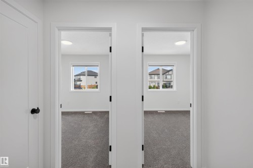 7722 174A Avenue Nw, Edmonton, AB - Indoor Photo Showing Other Room