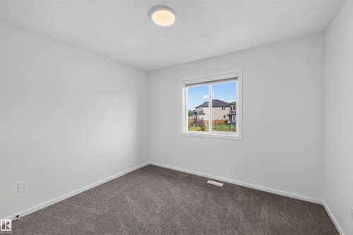 7722 174A Avenue Nw, Edmonton, AB - Indoor Photo Showing Other Room