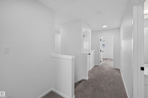 7722 174A Avenue Nw, Edmonton, AB - Indoor Photo Showing Other Room