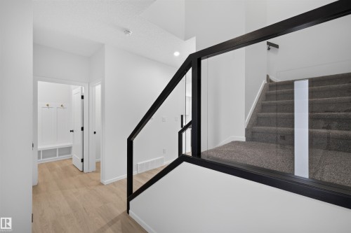 7722 174A Avenue Nw, Edmonton, AB - Indoor Photo Showing Other Room