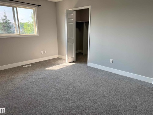 5507 163 Avenue Nw, Edmonton, AB - Indoor Photo Showing Other Room