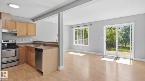 5507 163 Avenue Nw, Edmonton, AB - Indoor Photo Showing Kitchen With Double Sink