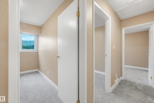 #8 14120 80 St Nw, Edmonton, AB - Indoor Photo Showing Other Room