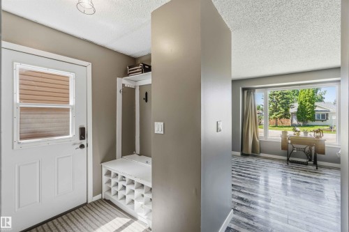 135 Birch Drive, Gibbons, AB - Indoor Photo Showing Other Room