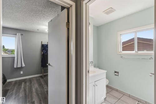 135 Birch Drive, Gibbons, AB - Indoor