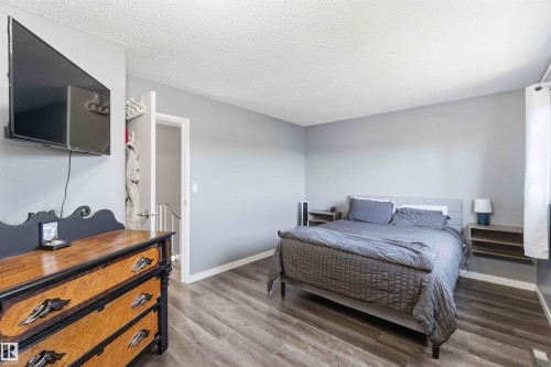 135 Birch Drive, Gibbons, AB - Indoor Photo Showing Bedroom