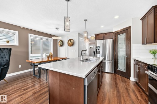 15503 95 Avenue Nw, Edmonton, AB - Indoor Photo Showing Kitchen With Stainless Steel Kitchen With Upgraded Kitchen