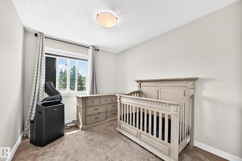 15503 95 Avenue Nw, Edmonton, AB - Indoor Photo Showing Bedroom