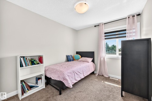 15503 95 Avenue Nw, Edmonton, AB - Indoor Photo Showing Bedroom